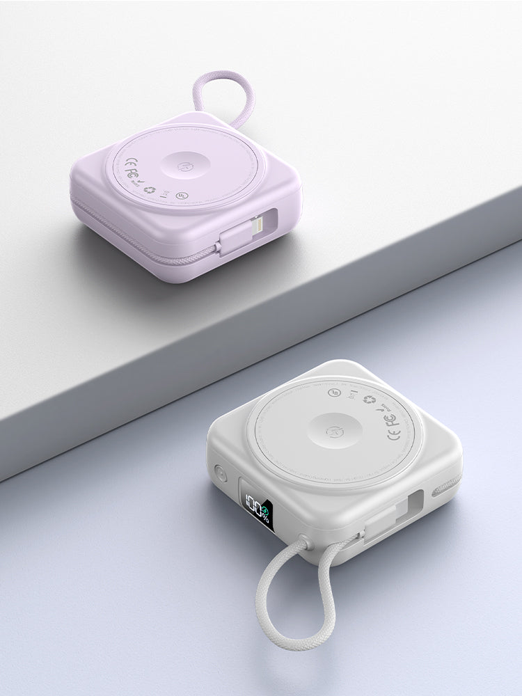 Built-in Type-C and Lightning Cable 10000mAh power bank