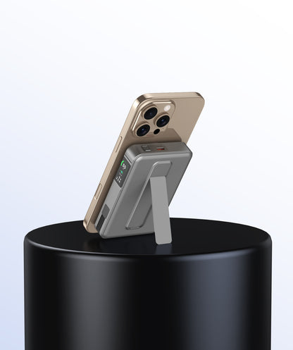 Magnetic TFT Screen 10000Mah fast charging power bank