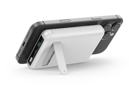 Magnetic Qi2 Wireless Charging Power Bank