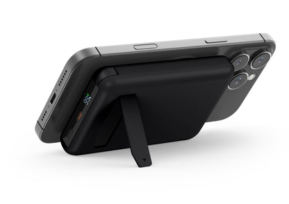 Magnetic Qi2 Wireless Charging Power Bank